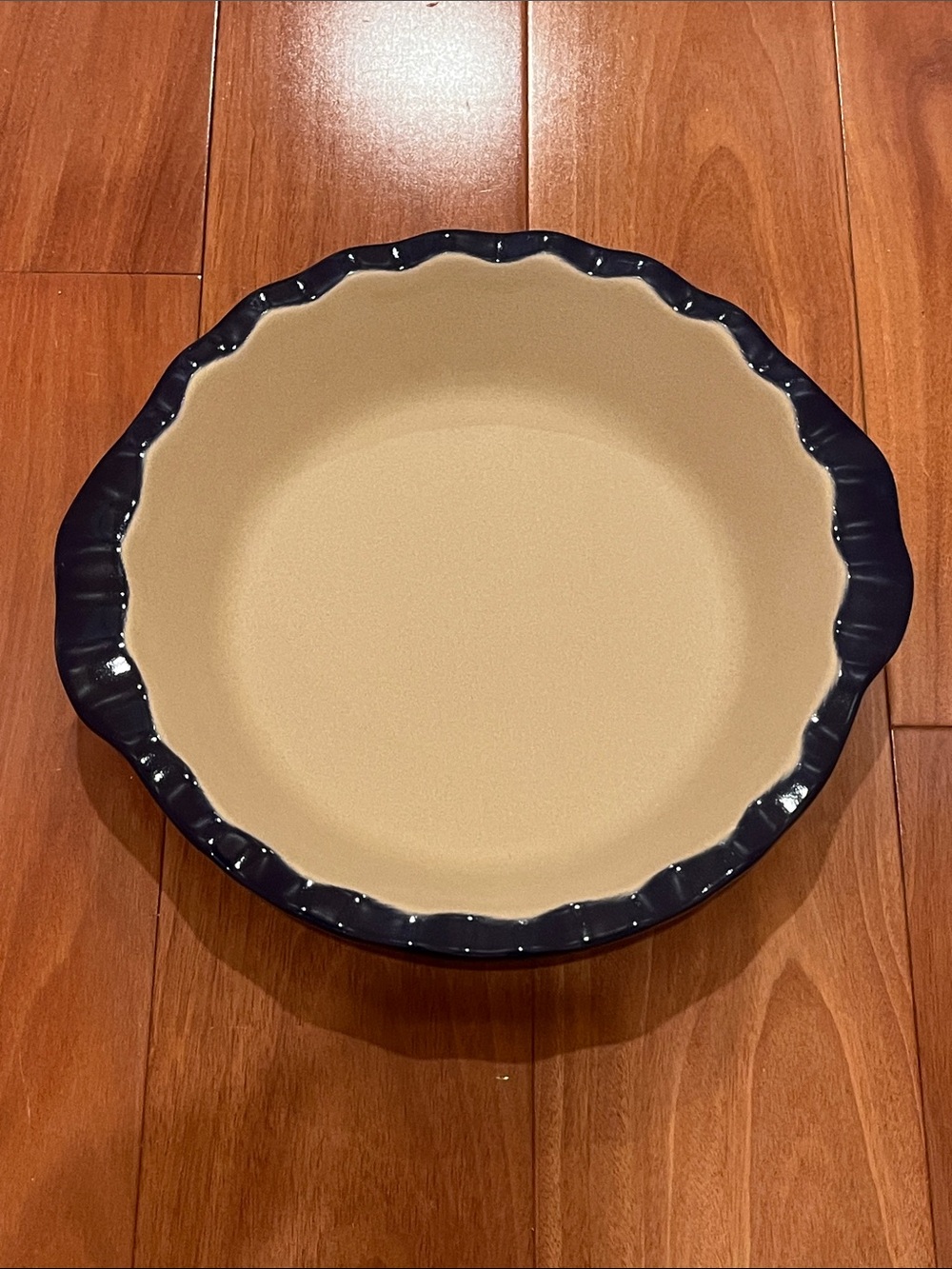 The Pampered Chef Deep Dish Pie Plate - Dark Blue